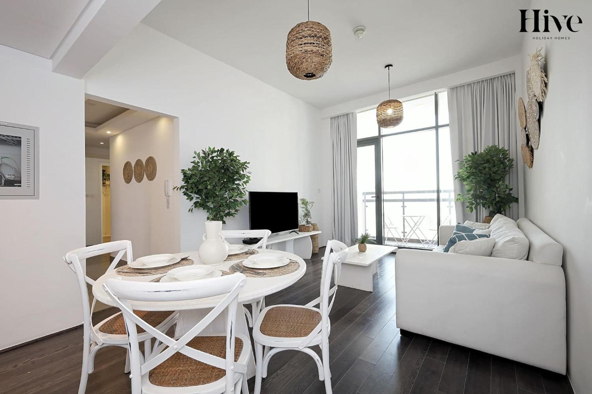 2 Bedroom Al Suffouh Apartment Dubai